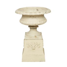 Tuscan Cast Iron Urn & Base Set CR-039